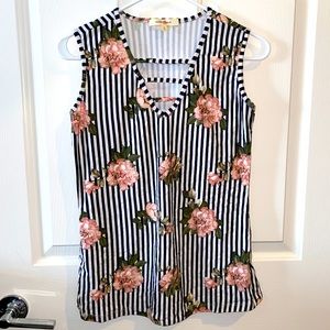 Medium dressy sleeveless shirt